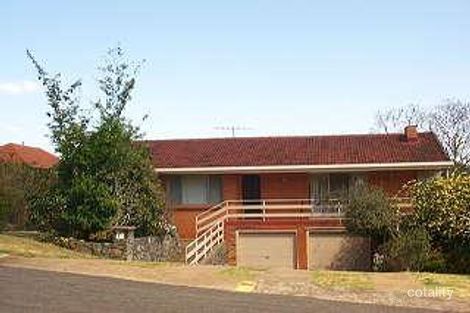 52 North St, Mount Lofty, QLD 4350