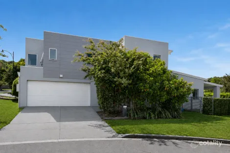 Property photo of 2 Troon Avenue Shell Cove NSW 2529