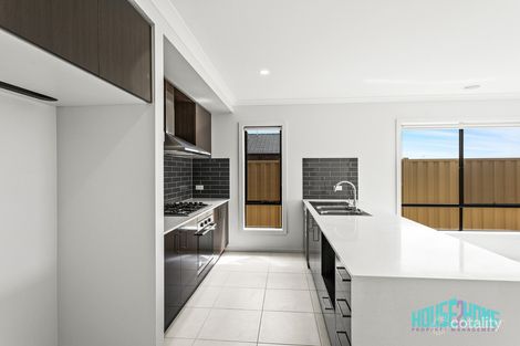 Property photo of 24 Layla Crescent Tarneit VIC 3029