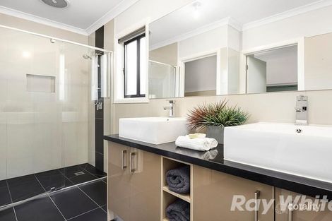 Property photo of 4 Pearce Way Craigieburn VIC 3064