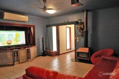Property photo of 11 Wheatley Court Regency Downs QLD 4341