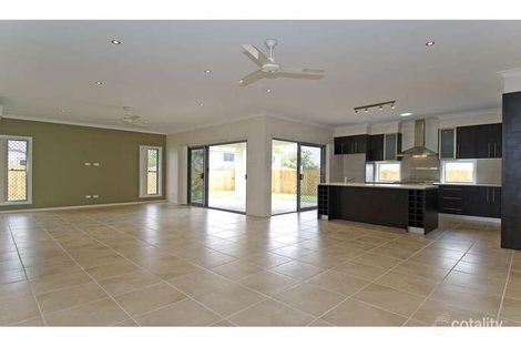 Property photo of 5 Turtle Place Redland Bay QLD 4165