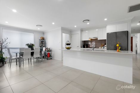 Property photo of 8 Rosedale Circuit Carnes Hill NSW 2171
