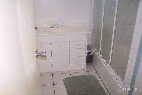 8 Francis St, Depot Hill, QLD 4700