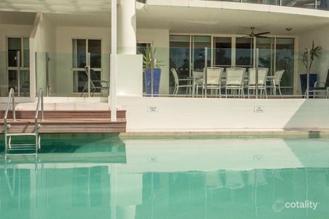 Property photo of 2/155-159 Esplanade Cairns City QLD 4870
