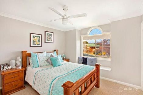 Property photo of 16A Breen Place Jerrabomberra NSW 2619