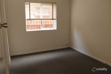 Property photo of 2/27 Seymour Road Elsternwick VIC 3185