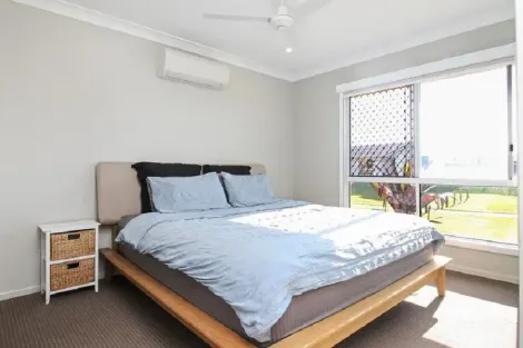 Property photo of 33 Limerick Way Mount Low QLD 4818