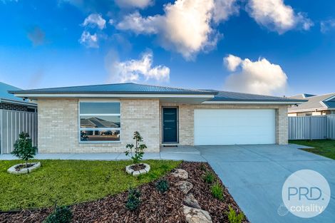 Property photo of 79 Jumbuck Drive Gobbagombalin NSW 2650