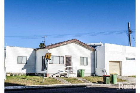 37 Dening St, The Entrance, NSW 2261