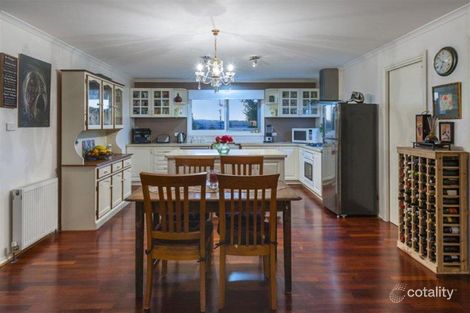 247 Burton Ave, Kyneton, VIC 3444