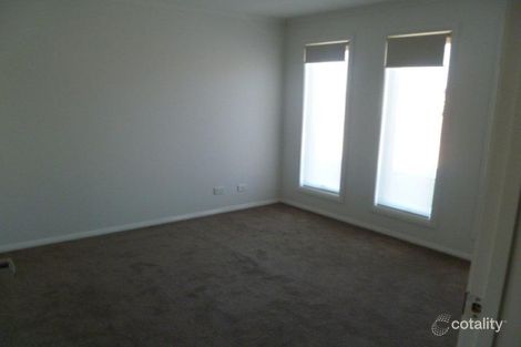 Property photo of 33 Oasis Boulevard Mildura VIC 3500