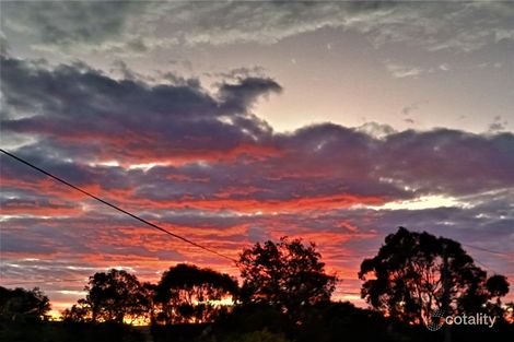 Property photo of 81 Warkon Street Greenmount QLD 4359