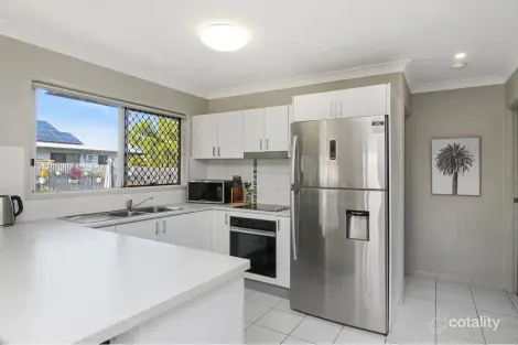 Property photo of 33 Limerick Way Mount Low QLD 4818