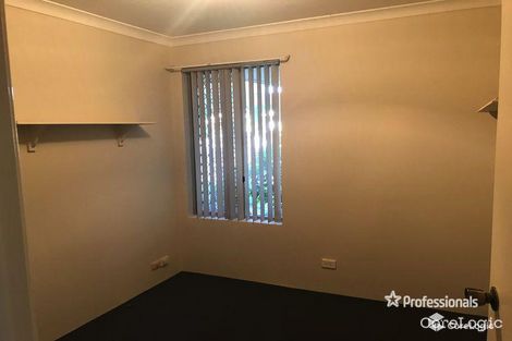 Property photo of 11 Daventry Drive Alexander Heights WA 6064