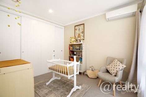 Property photo of 4 Wicklow Avenue Croydon VIC 3136
