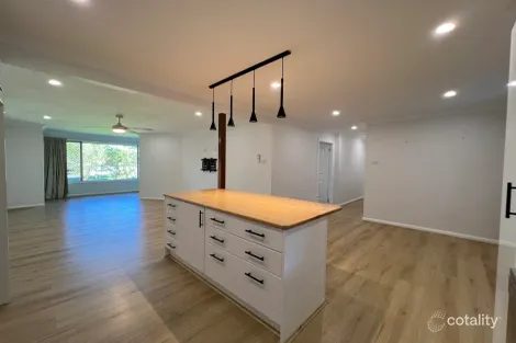 Property photo of 674 Freemans Drive Cooranbong NSW 2265