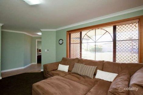 Property photo of 37 Silvertop Circle Warnbro WA 6169