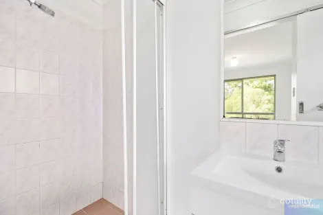 Property photo of 63 Kummara Road Edens Landing QLD 4207