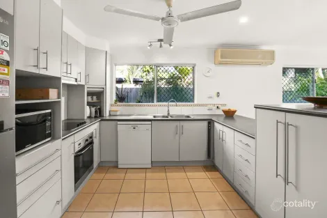 Property photo of 65 Guide Street Clifton Beach QLD 4879