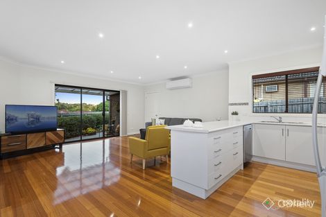 Property photo of 2/7 Aaran Close Endeavour Hills VIC 3802
