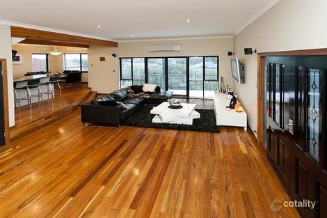 11 Charlotte Ct, Madora Bay, WA 6210