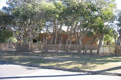 1 Victoria St, Norah Head, NSW 2263