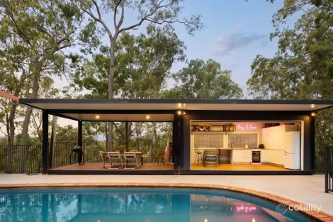 Property photo of 351 Boscombe Road Brookfield QLD 4069