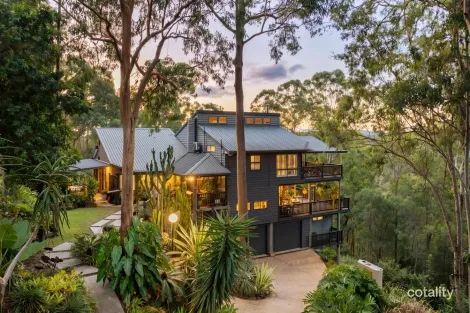 351 Boscombe Rd, Brookfield, QLD 4069