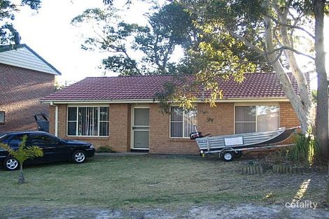 6 Larapinta St, Gwandalan, NSW 2259