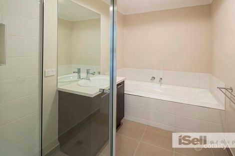 Property photo of 14 Sloane Drive Clyde North VIC 3978