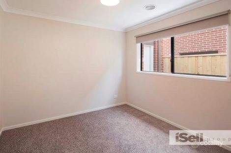 Property photo of 14 Sloane Drive Clyde North VIC 3978