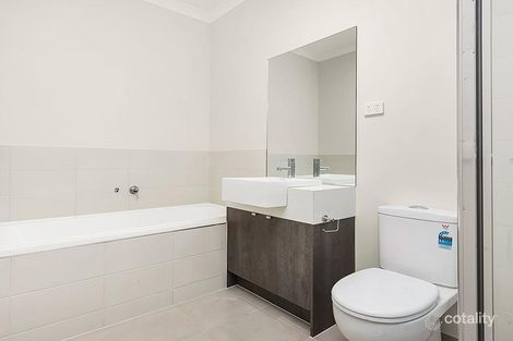 56 St Arnaud Rd, Eynesbury, VIC 3338