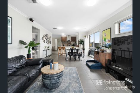 Property photo of 38 Clifton Circuit Tarneit VIC 3029