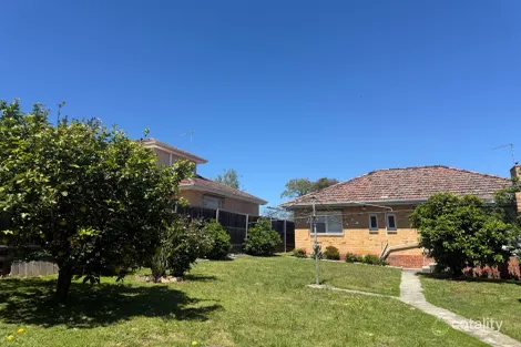 Property photo of 18 Berrima Road Rosanna VIC 3084