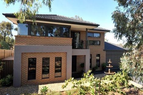 1a Claremont Tce, Strathdale, VIC 3550