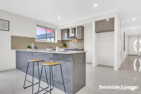 Property photo of 4 Darter Way Williams Landing VIC 3027