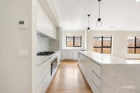 Property photo of 4 Terry Street Doreen VIC 3754