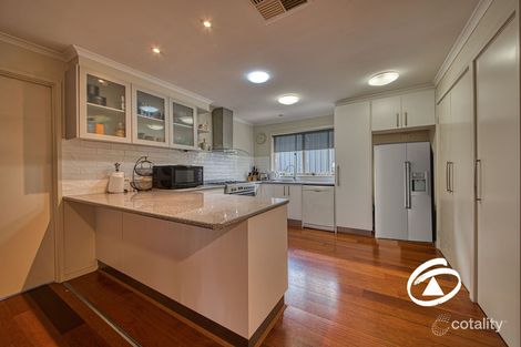 Property photo of 8 Aberdeen Heights Pakenham VIC 3810