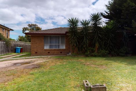 5 Oaktree Dr, Hampton Park, VIC 3976