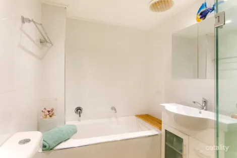 Property photo of 33/50 Crown Road Queenscliff NSW 2096