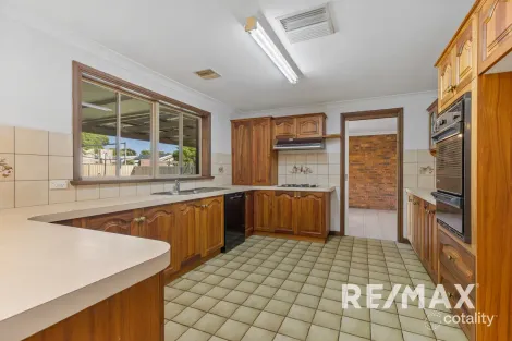 Property photo of 86 Dalkeith Avenue Lake Albert NSW 2650