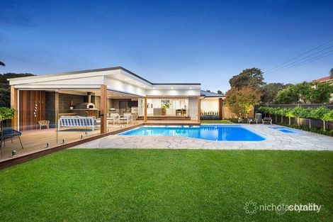 17 Volitans Ave, Mount Eliza, VIC 3930