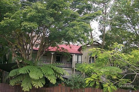 Property photo of 35 Lamington Terrace Dutton Park QLD 4102