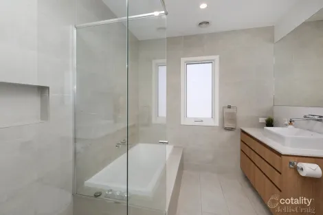 Property photo of 1/120 Ford Street Ivanhoe VIC 3079