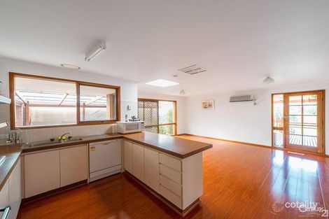 Property photo of 128 Dandelion Drive Rowville VIC 3178