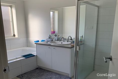 31 Naomi St, Pakenham, VIC 3810