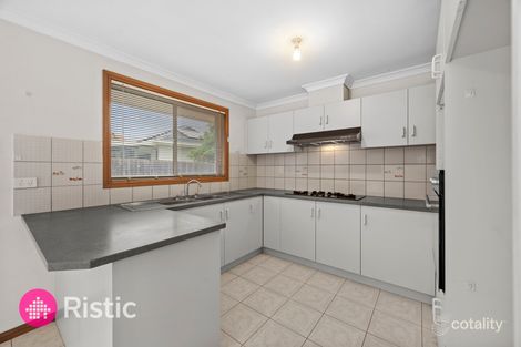 Property photo of 8 Avonmore Close Mill Park VIC 3082