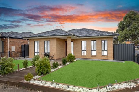 Property photo of 20 Embleton Avenue Tarneit VIC 3029