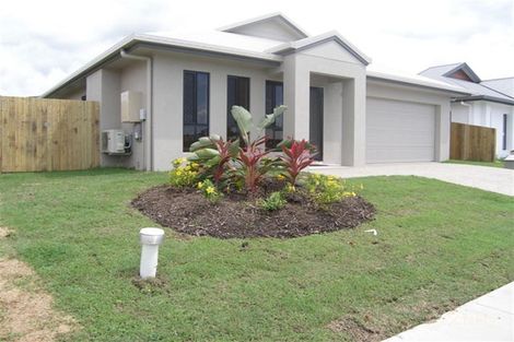 Property photo of 26 Fossilbrook Bend Trinity Park QLD 4879